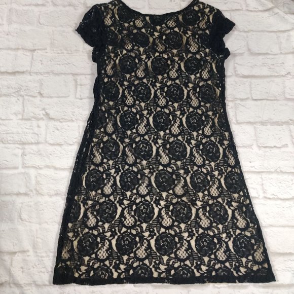 Xhilaration Black Lace Overlay cap sleeve cocktail A-line dress boho short sz M - Picture 2 of 6